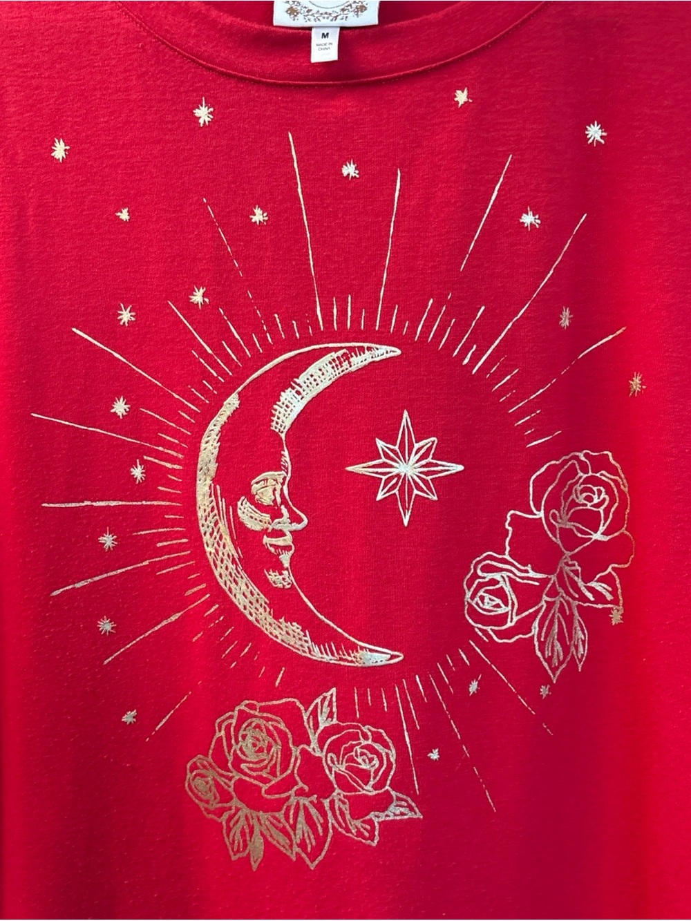 Red Moon & Roses Tunic Top - Picture 4 of 6